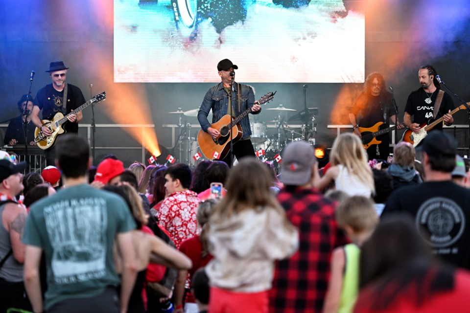 poco_canadaday01