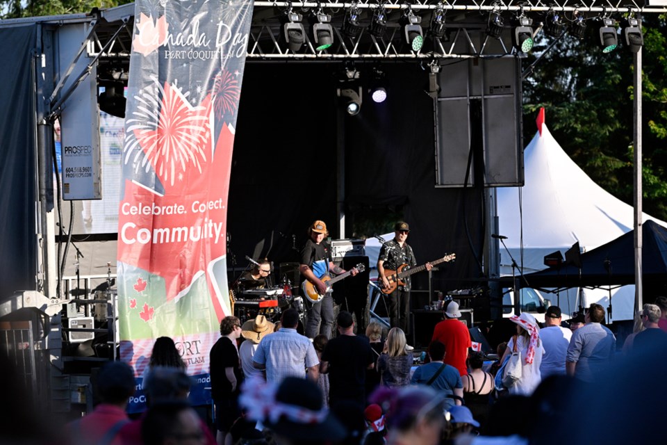 poco_canadaday04