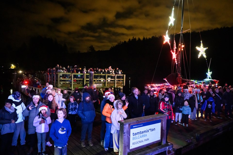 xmasboatparade_08