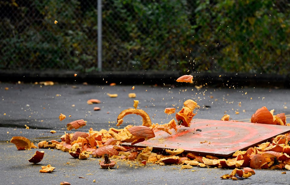 pumpkinsmash08