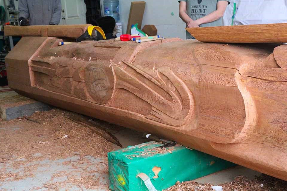 A 600-year-old red cedar tree is being carved into a house post for the Red Fish Healing Centre for MentalHealth and Addictions in Coquitlam. | PHSA