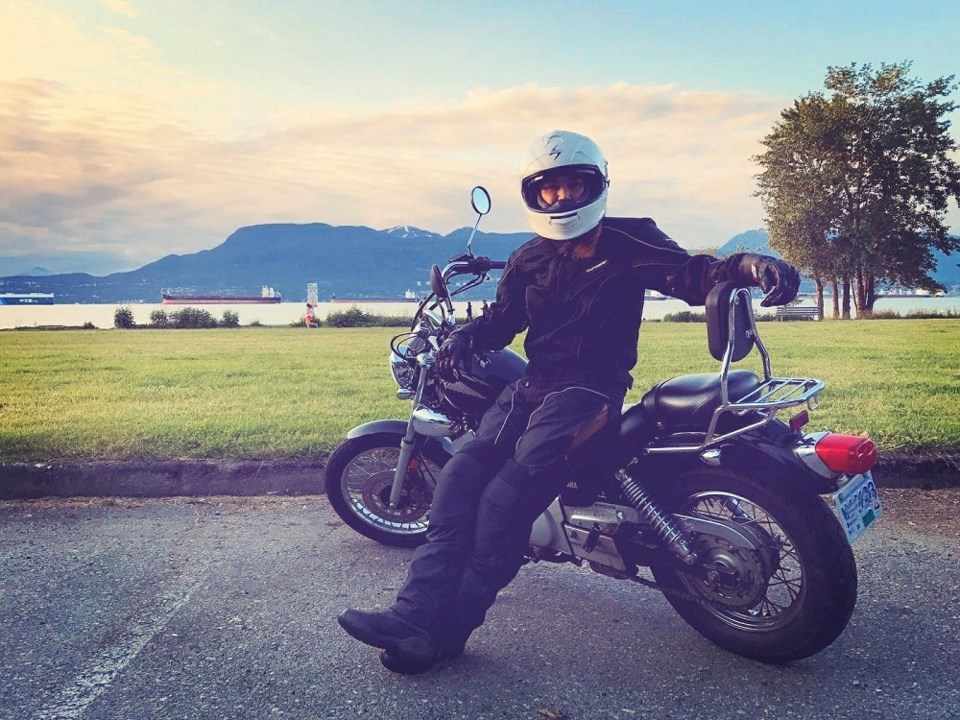 viennakerfootmotorcycleportmoodysundaynightreadjune2024