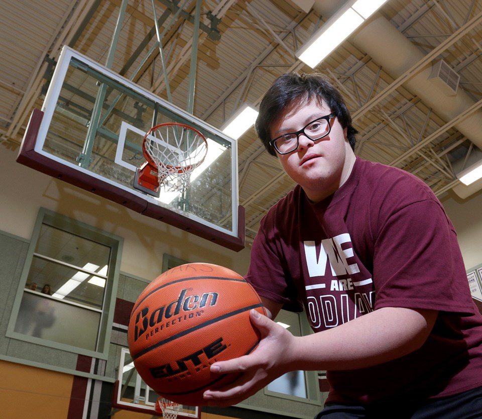 0322-BasketballHeroFile 1ww