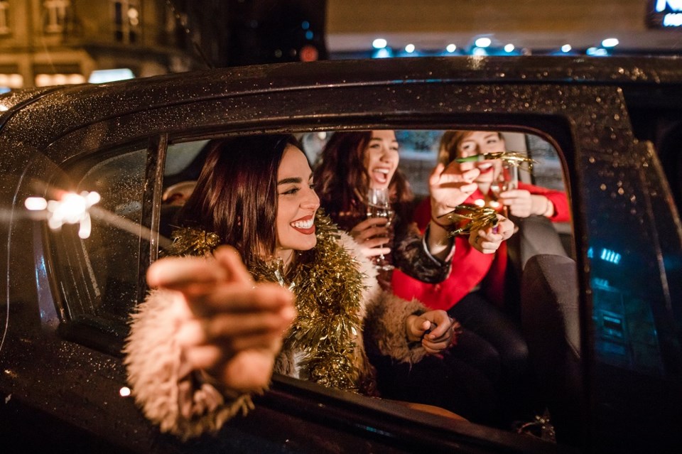 new-years-eve-party-goers-taxi-safe-ride-getty-images