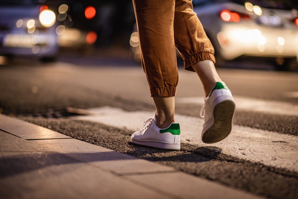 WalkingCrosswalkNight - Getty Images