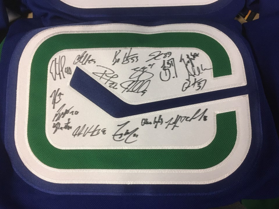 Canucks autographs