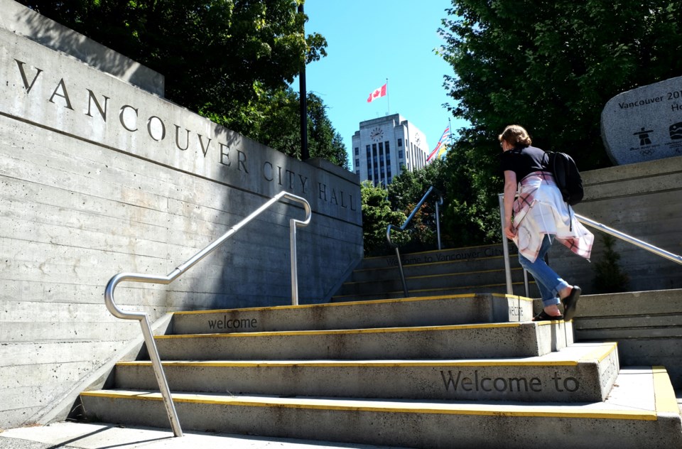 CityHallSteps1