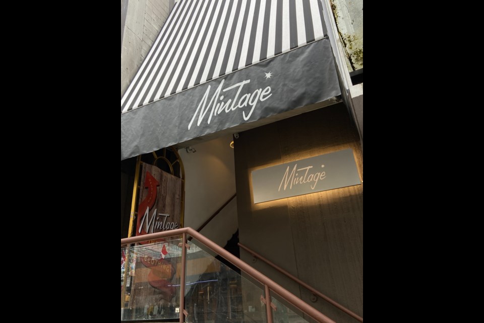 Outside Mintage Cafe's storefront on Robson St. 鶹ýӳB.C. / photo by Felicia Chiappetta
