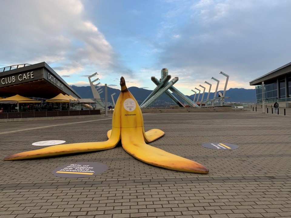 preventable-giant-banana-statue