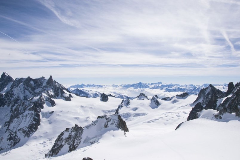 avalanche-warning-snow-mountains