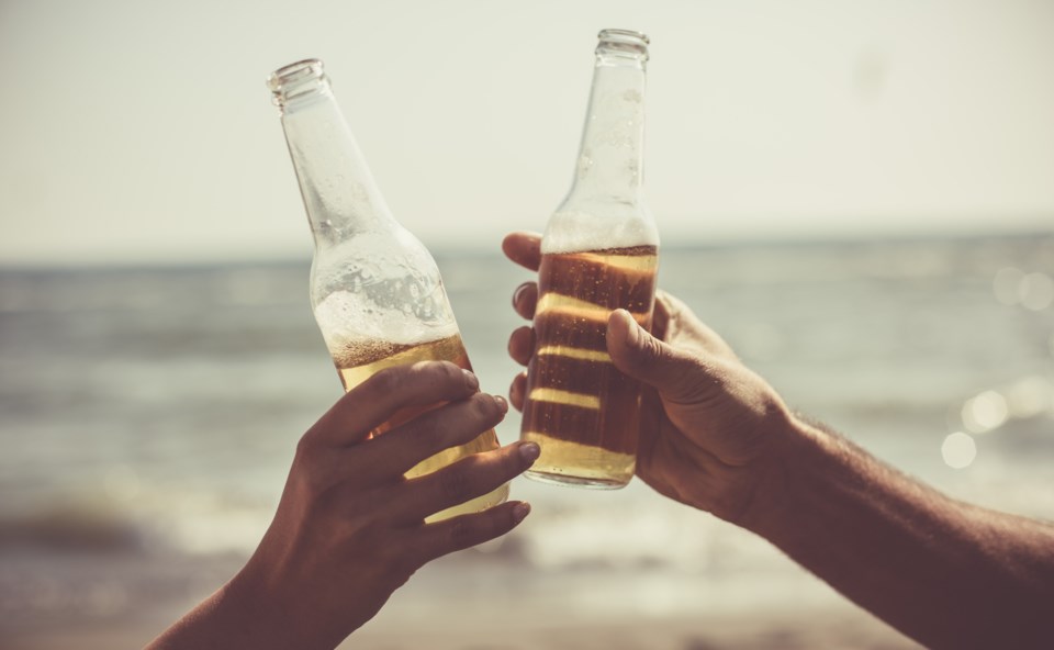 beach-drinking