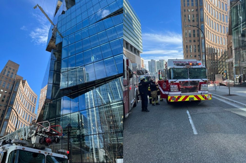 vfrs-rescue-trapped-window-washers