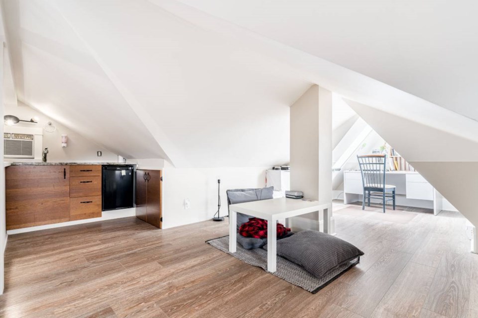 The unit is listed for $975 per month.