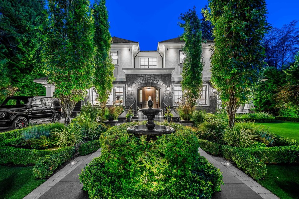 The "Elements Estate" in Vancouver is for sale with an award-winning interior.