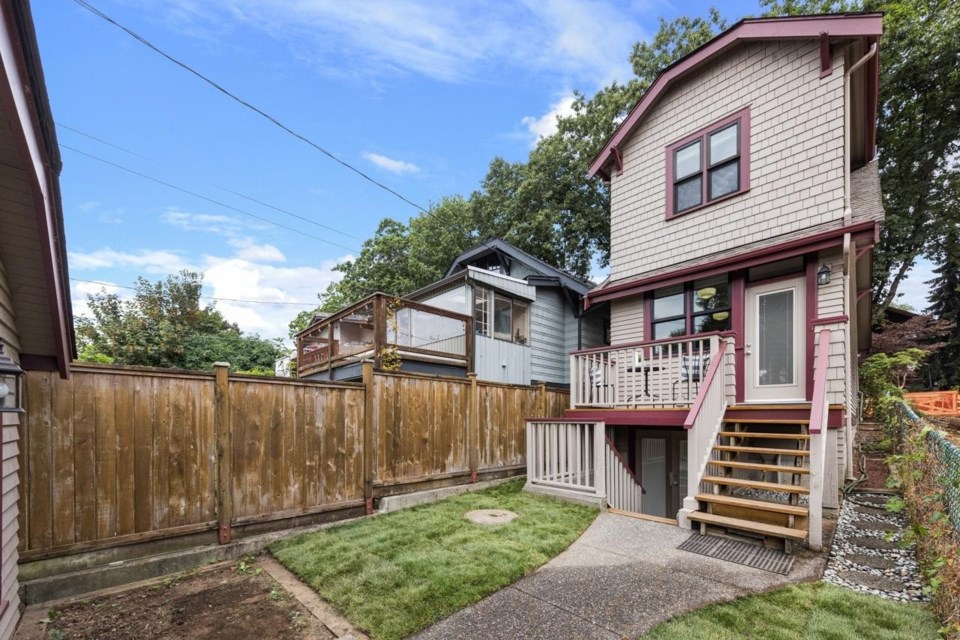 Check out this Skinny House for sale in Vancouver - Vancouver Is Awesome