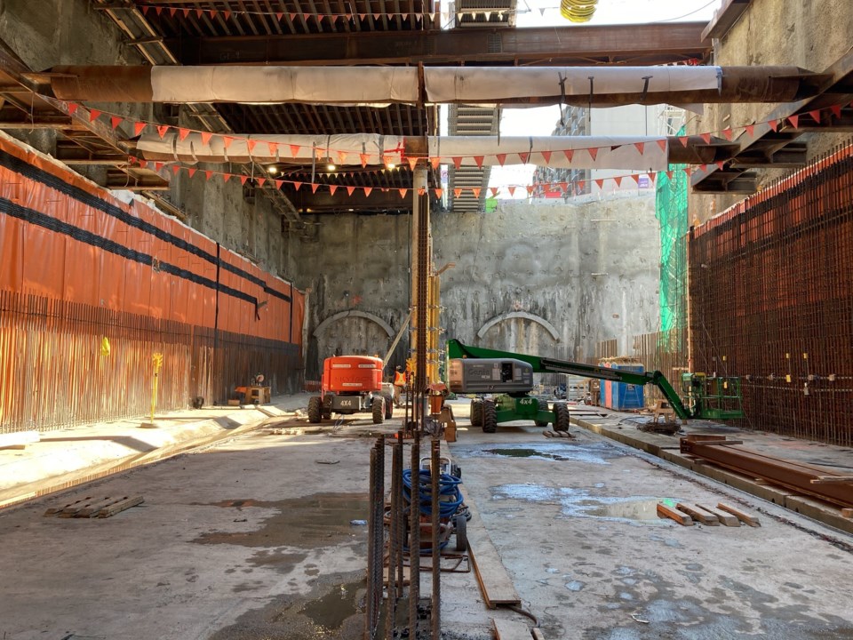 tunnel-boring-machine-broadway-subway-oak-vgh