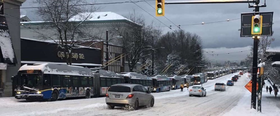 buses-stuck-vancouver-snow