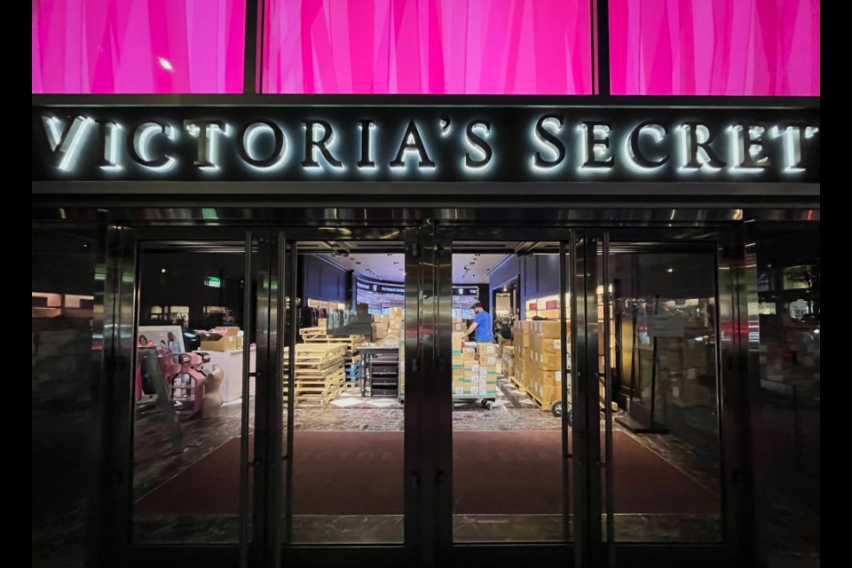 Victoria's Secret has closed its flagship location in Downtown Vancouver on Burrard at Robson.