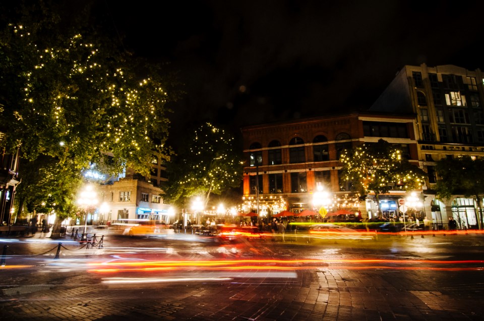 gastown-at-night-naomi-rahim-moment-gettyimages-1365105855