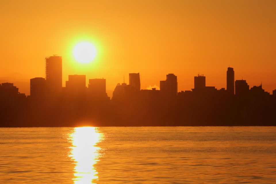 vancouver-skyline-sunshine-sunrise