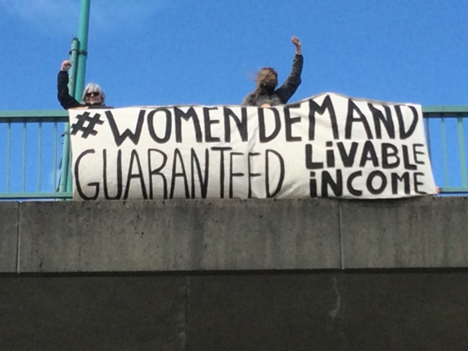 Cambie-Bridge-sign