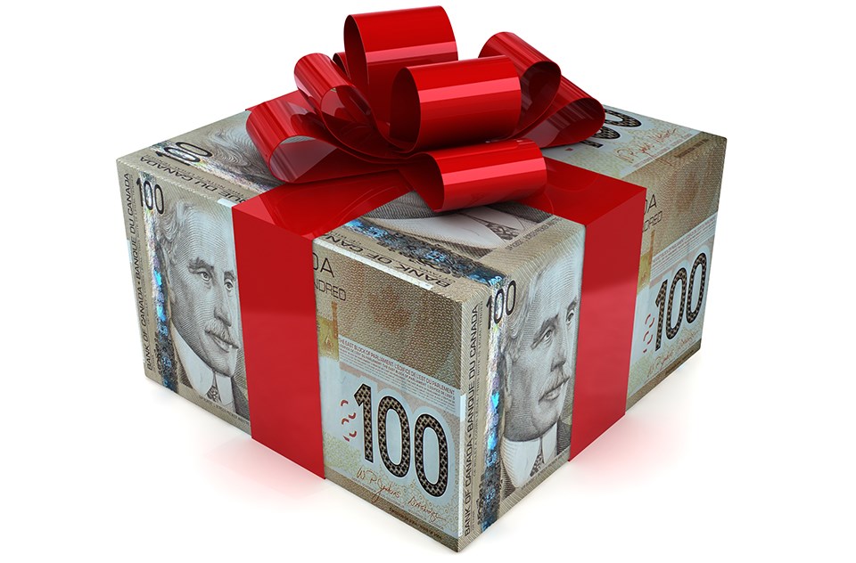 canadian-cash-gift