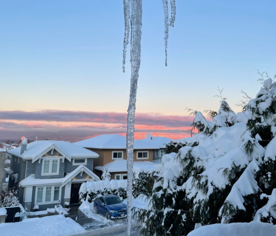 vancouver-winter-snow-sunrise-sky