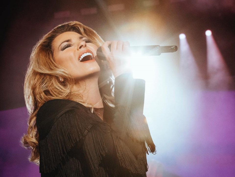 shania-twain-facebook