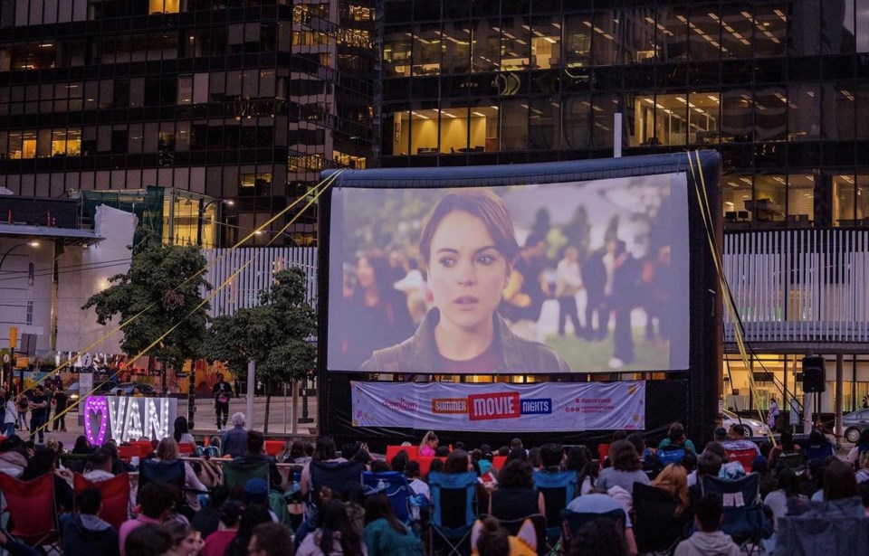 summer-outdoor-movie-night-vancouver