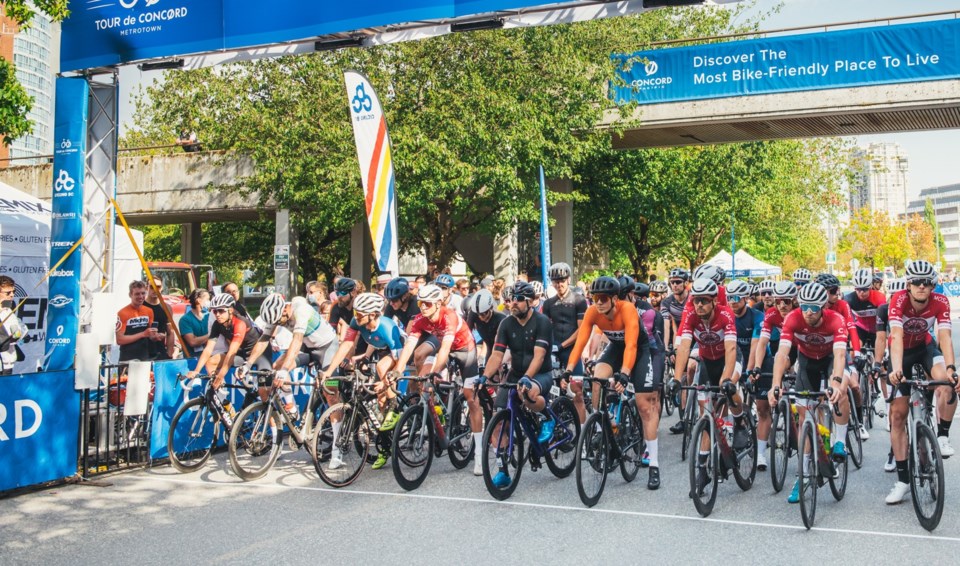 Tour de Concord race start