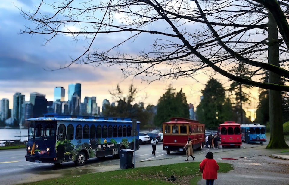 The two-and-a-half-hour tour starts at Canada Place and visits some of the best places to see holiday lights across the city. 