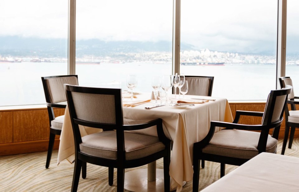 five-sails-vancouver-restaurant-interior-view