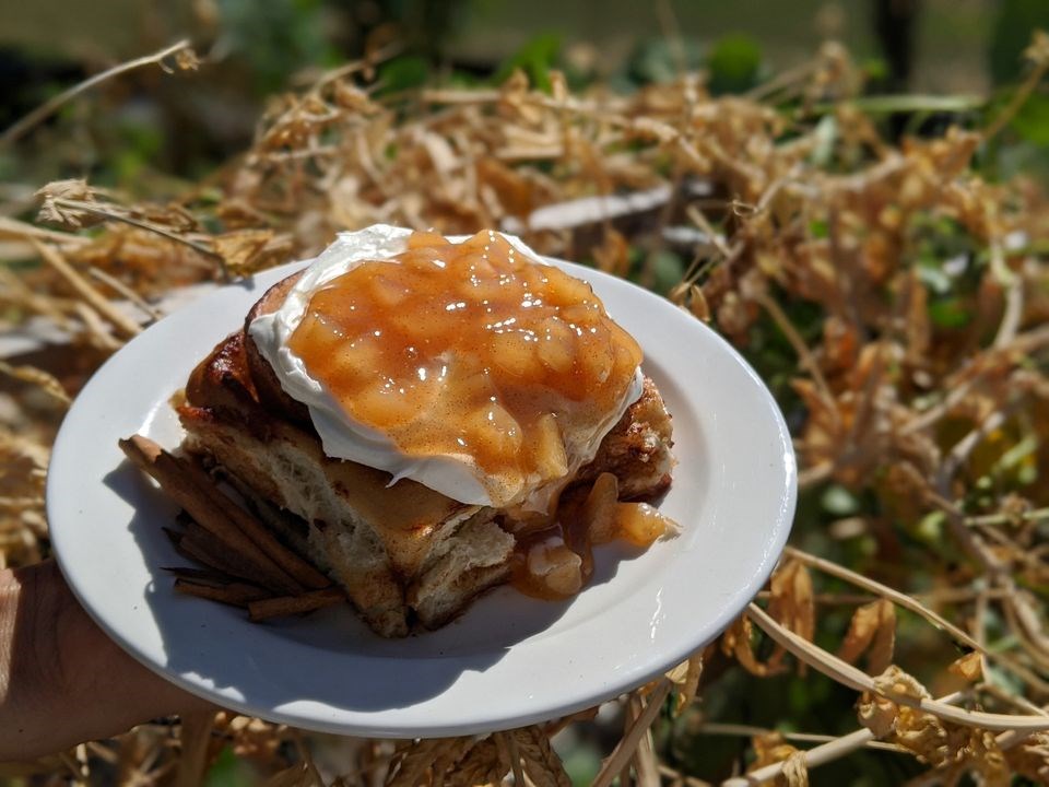 apple-buns-grounds-for-coffee