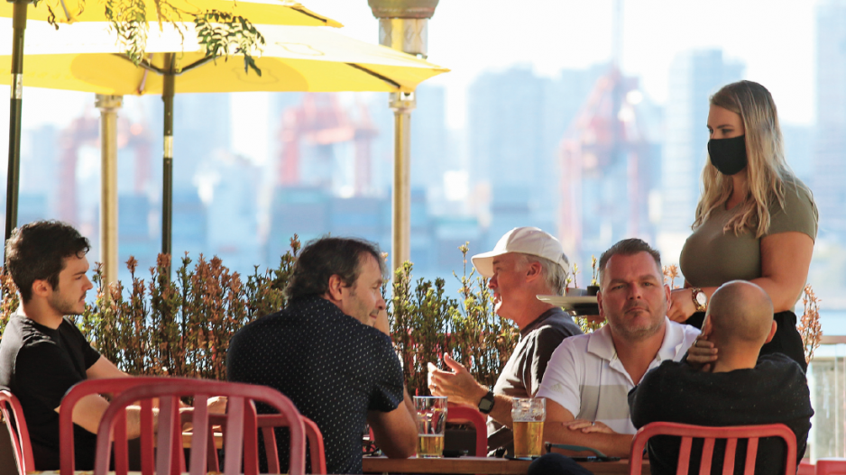 B.C. restaurants prepare to struggle through the rain and cold patio service image-8