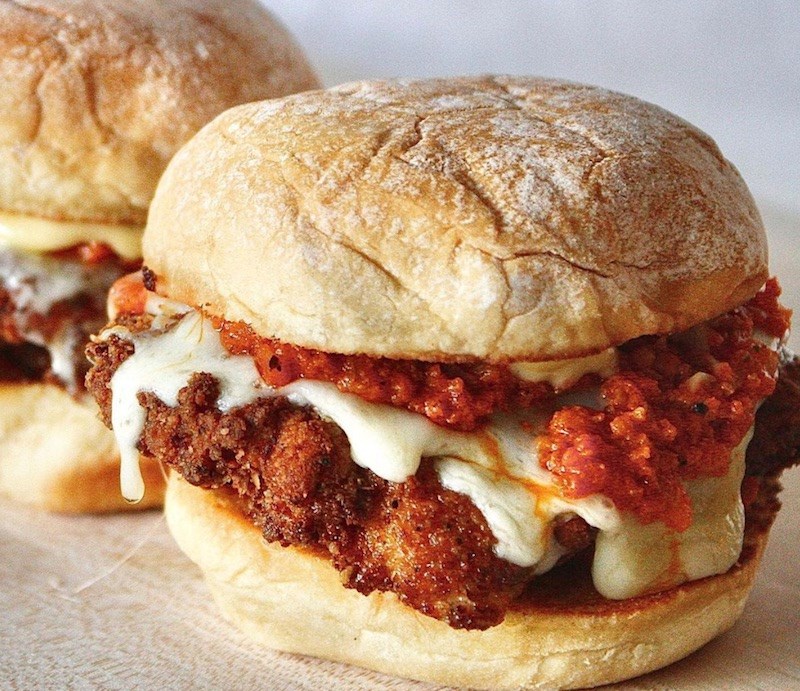 burdy-chicken-parm-sandwich