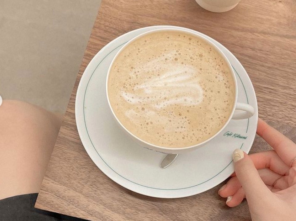 KitsuneCafeとMaisonKitsuneはブリティッシュコロンビア州バンクーバーにオープンしていますか？