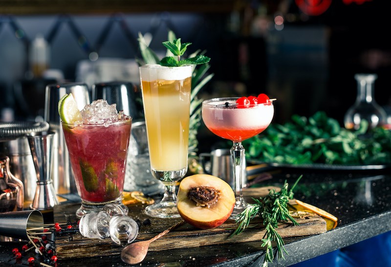 cocktails-bar-drinks