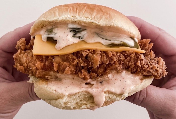 cream-pony-fried-chicken-sandwich-2