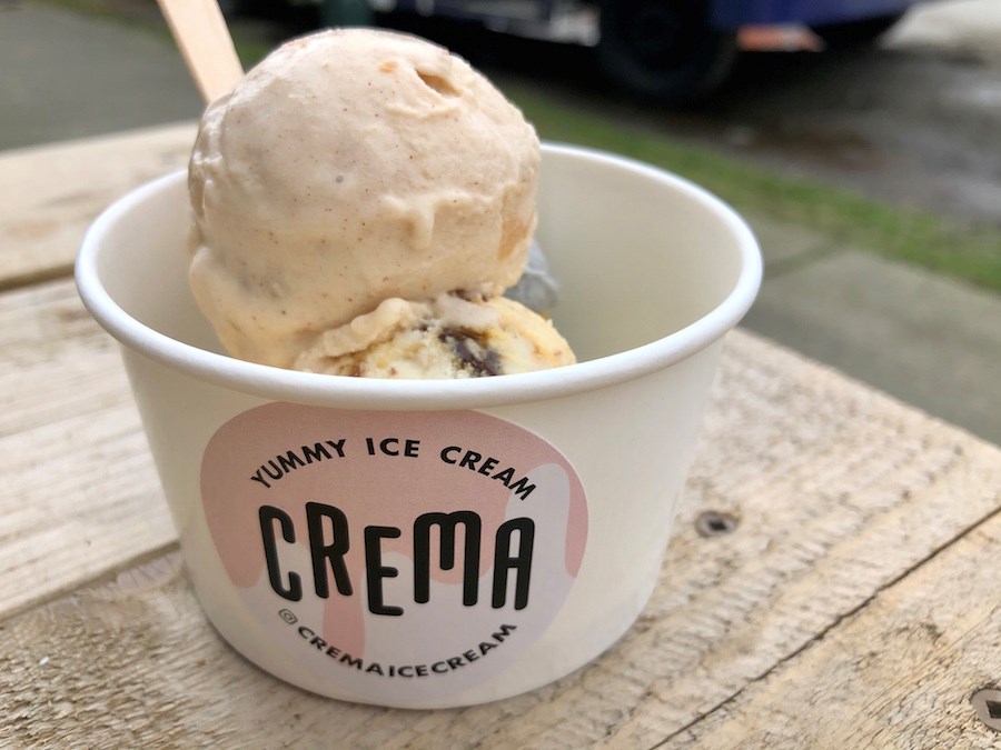 crema-ice-cream-scoops