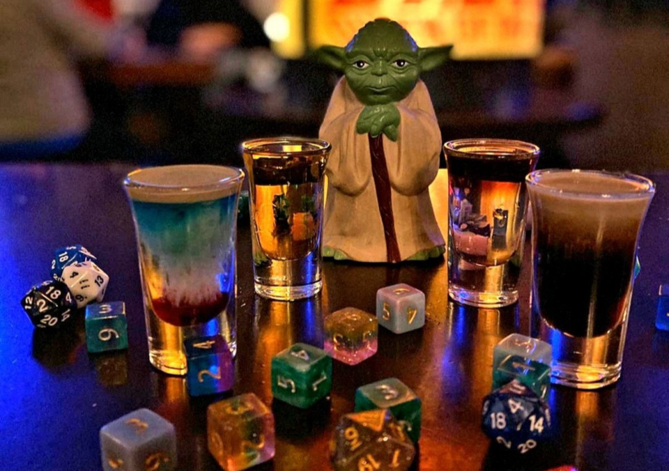 drinks-dice-yoda-storm-crow-alehouse-vancouver(1)