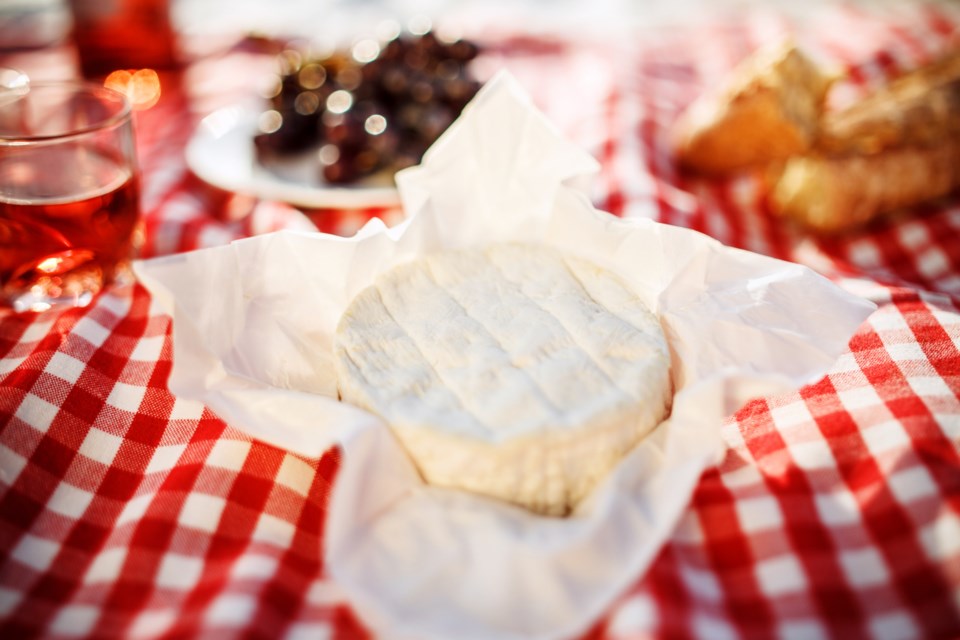 What to pack for the perfect French picnic. 