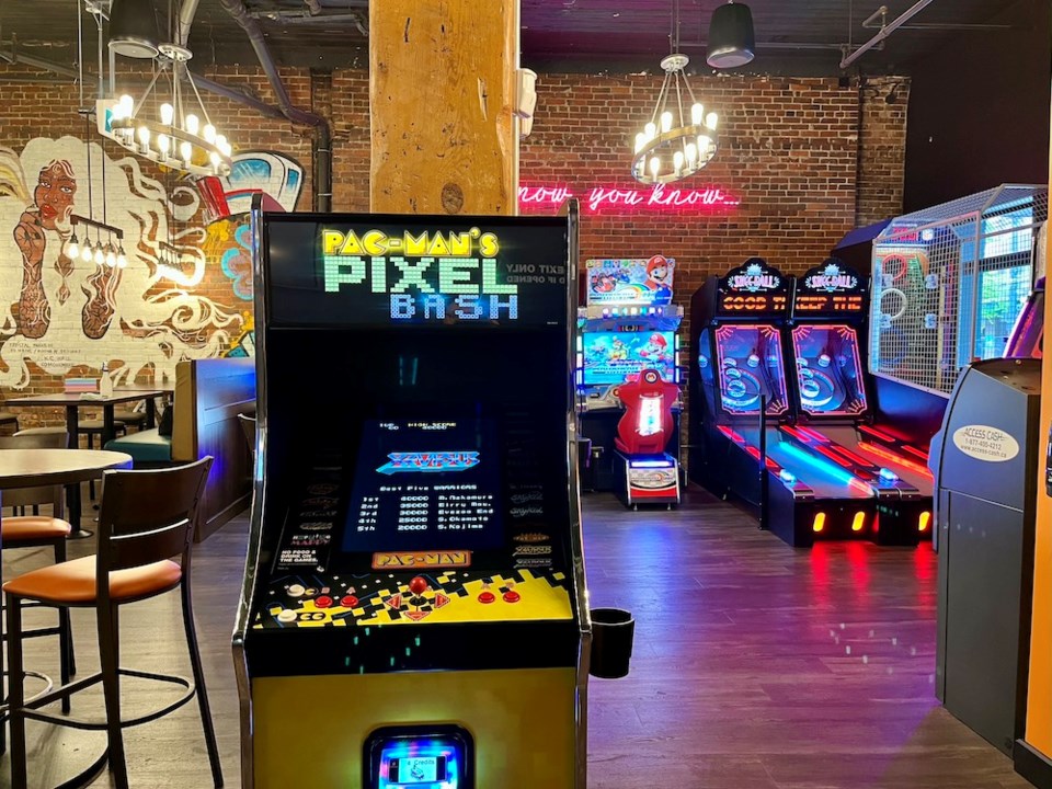 greta-bar-vancouver-arcade-games