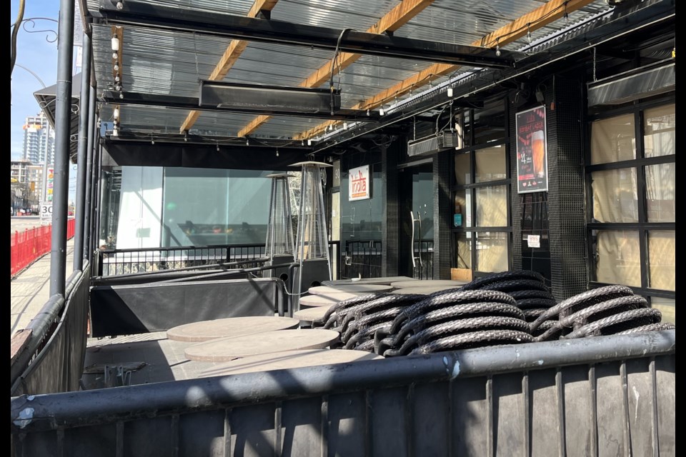 The New India Buffet in Vancouver appears to have closed.