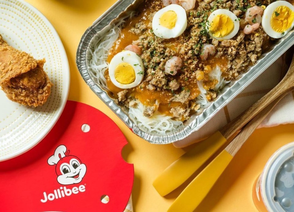 jollibee-fried-chicken-palabok-food-vancouver-bc