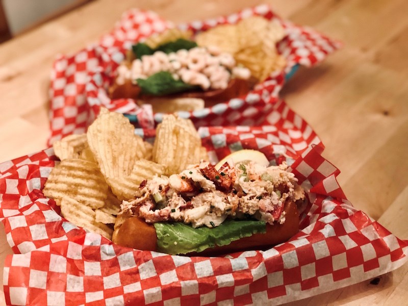 lobster-shrimp-rolls-lobster-man-vancouver