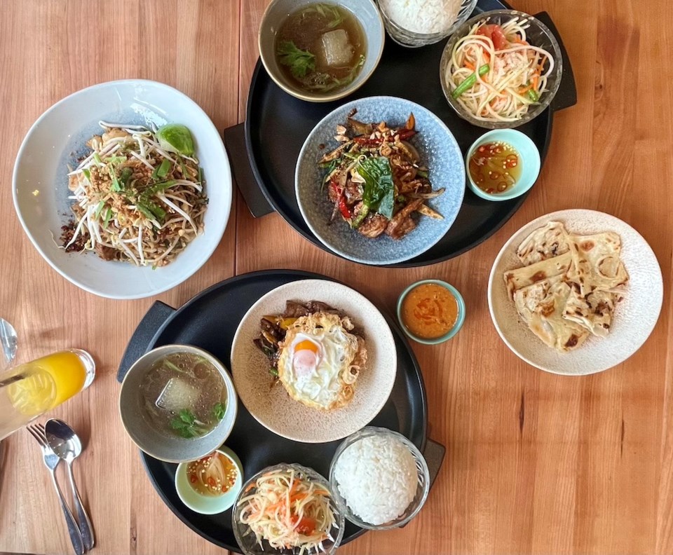 platos de almuerzo menam