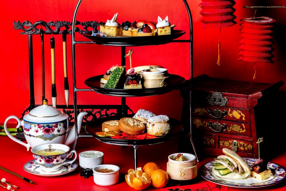 notch8-lunar-new-year-afternoon-tea-tier-landscape