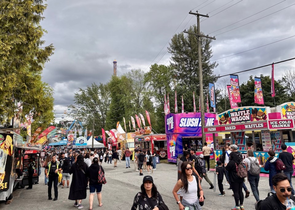 pne-fair-food-2025-midway-vendors-food