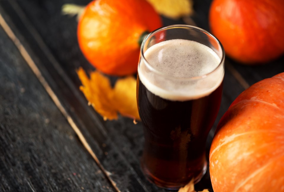 PumpkinBeer- PavelKant-GettyImages-1269818127