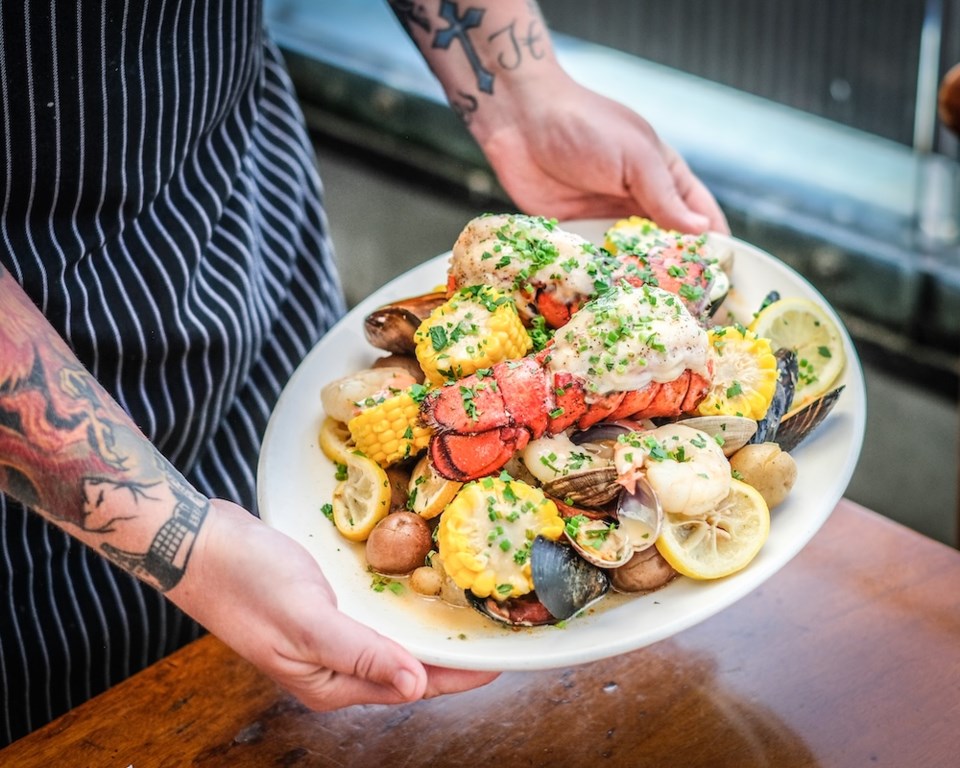 sandbar-sunday-seafood-boil